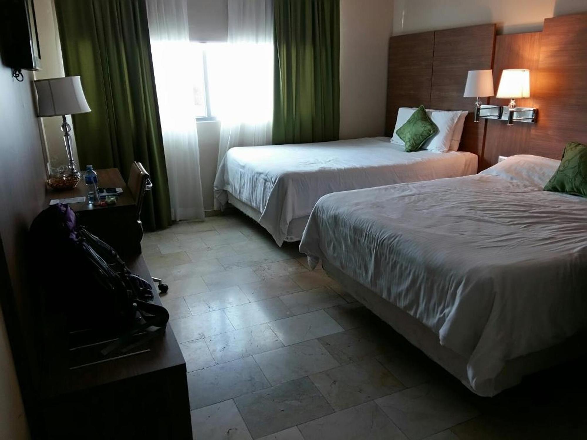 Wyndham Garden Panama Stadt Exterior foto